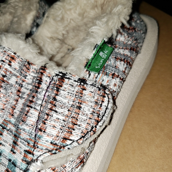 Brand New Kids Sanko slip ons - Picture 2 of 5